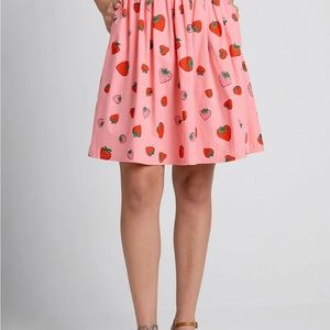 ModCloth Strawberry Skirt, size L